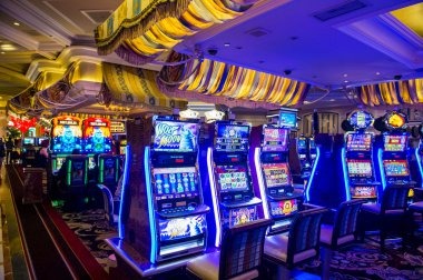 Captain's Bounty reels and UI